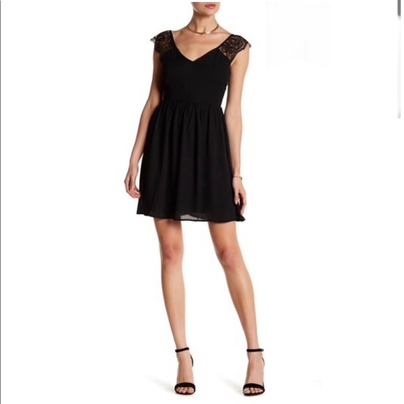NWT NSR Lace Shoulder Fit and Flare Black Dress, L - Picture 1 of 10